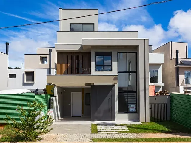 Casa com 128m² 3 quartos e 3 banheiros, à venda, no bairro Santa Cândida em Curitiba