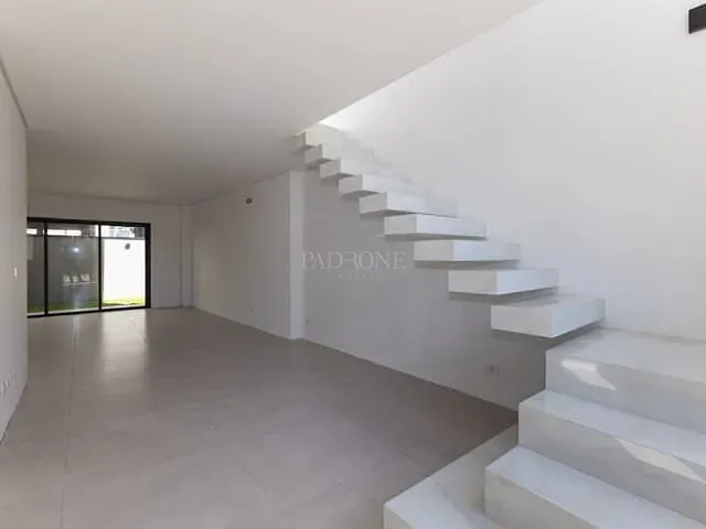 Casa com 128m² 3 quartos e 3 banheiros, à venda, no bairro Santa Cândida em Curitiba