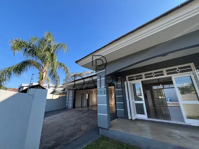 Casa com 936m² 3 quartos e 4 banheiros, à venda, no bairro Centro em Campo Bom