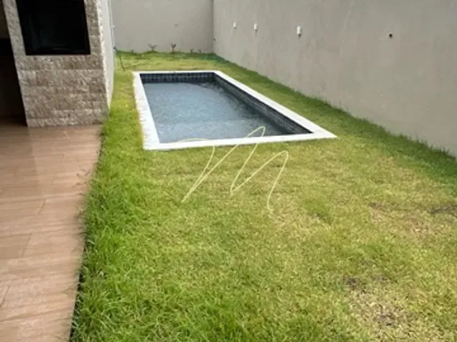 Casa com 450m² 3 quartos e 4 banheiros, à venda, no bairro Nossa Senhora da Vitória em Ilhéus