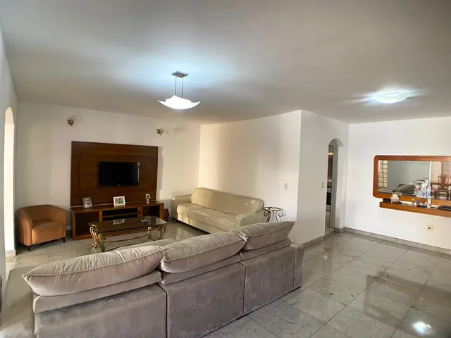 Casa com 140m², à venda, no bairro Colorado em Contagem