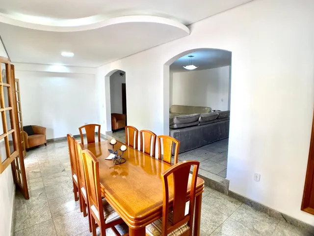 Casa com 140m², à venda, no bairro Colorado em Contagem