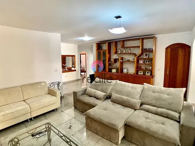 Casa com 140m², à venda, no bairro Colorado em Contagem