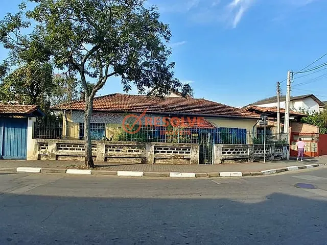 Casa com 700m² 7 quartos e 7 banheiros, à venda, no bairro Centro em Guararema