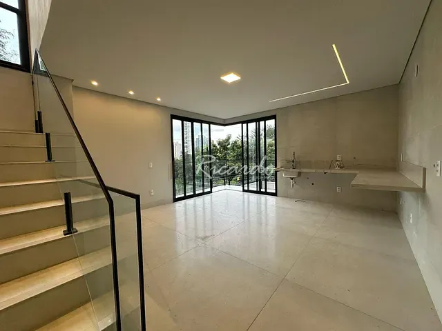 Casa 4 quartos e 5 banheiros, à venda, no bairro Jardim Atlântico em Goiânia