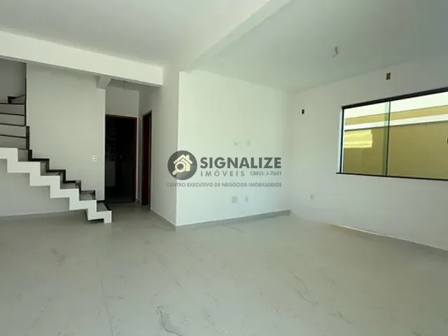 Casa 4 quartos e 5 banheiros, à venda, no bairro Peró em Cabo Frio