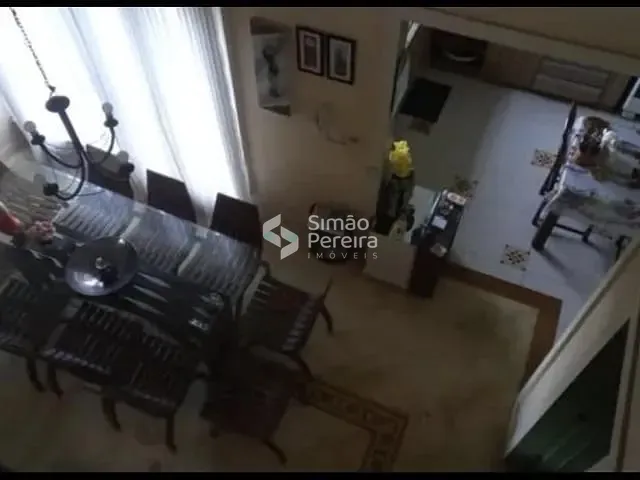 Casa com 2700m² 5 quartos e 5 banheiros, à venda, no bairro Parque das Samambaias em Juiz de Fora
