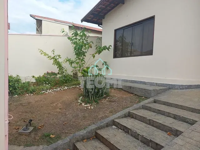 Casa com 480m² 3 quartos e 2 banheiros, à venda, no bairro Jardim das Nações em Taubaté