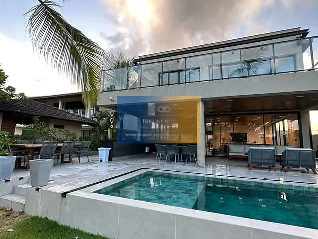 Casa 7 quartos e 9 banheiros, para alugar, no bairro Muro Alto em Ipojuca