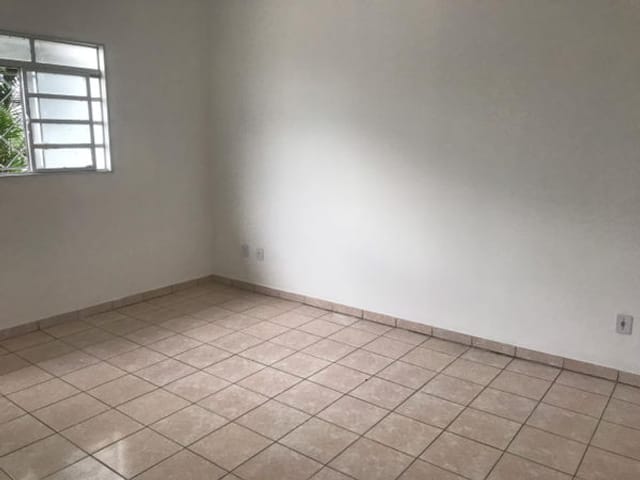Casa com 232m² 3 quartos e 2 banheiros, para alugar, no bairro Setor Faiçalville em Goiânia