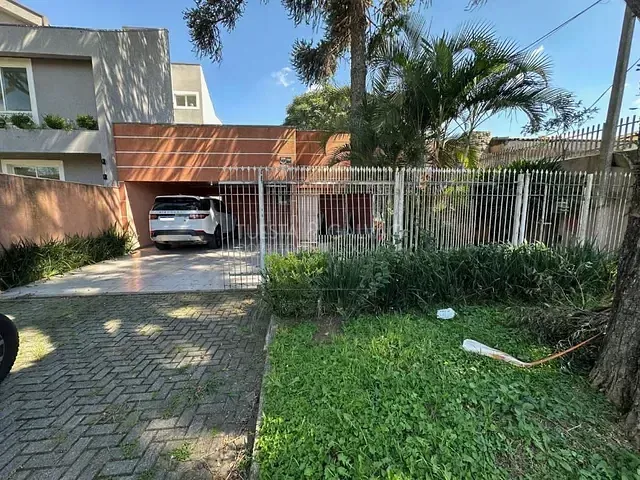 Casa com 209m² 2 quartos e 4 banheiros, à venda, no bairro Água Verde em Curitiba