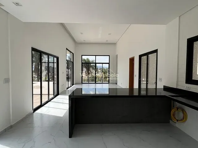 Casa com 584m² 3 quartos e 4 banheiros, à venda, no bairro Jardim América em Bragança Paulista