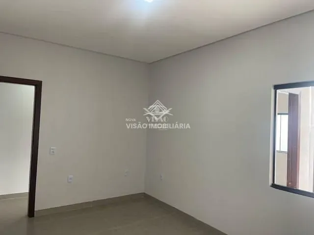 Casa 2 quartos e 1 banheiro, à venda, no bairro Jardim Iporã em Sinop