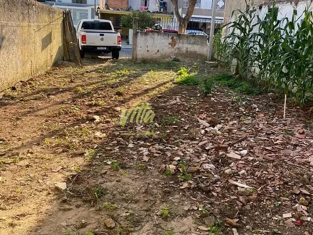 Terreno com 140m², à venda, no bairro Pinheirinho em Curitiba