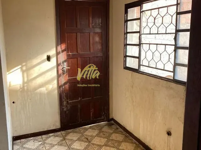 Terreno com 140m², à venda, no bairro Pinheirinho em Curitiba