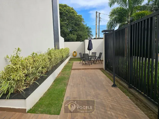 Casa com 115m² 2 quartos e 2 banheiros, à venda, no bairro Centro em Holambra