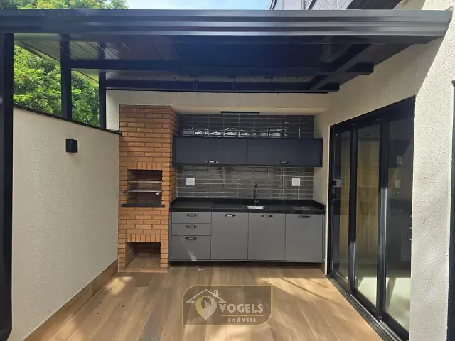 Casa com 115m² 2 quartos e 2 banheiros, à venda, no bairro Centro em Holambra