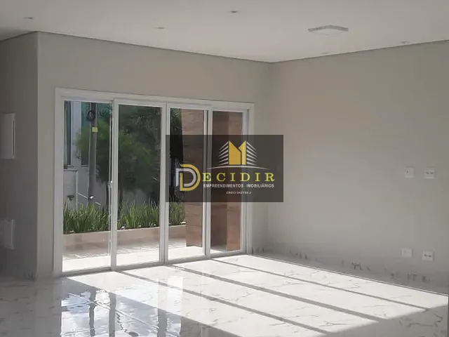 Casa com 226m² 3 quartos e 3 banheiros, à venda, no bairro Fazenda Rodeio em Mogi das Cruzes