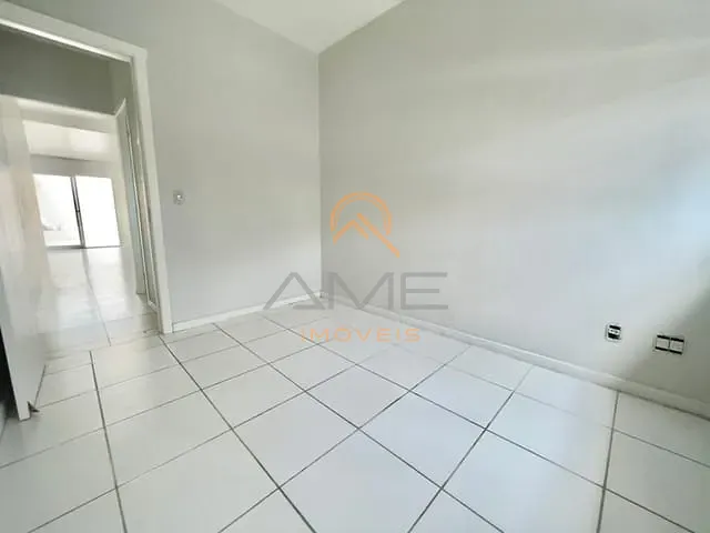 Casa com 85m² 2 quartos e 1 banheiro, à venda, no bairro Tres Vendas em Pelotas
