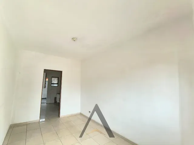 Casa 3 quartos e 1 banheiro, à venda, no bairro Braz Cubas em Mogi das Cruzes