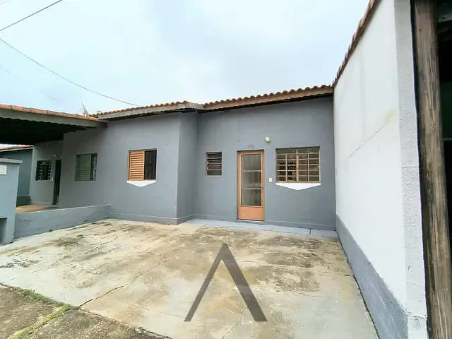 Casa 3 quartos e 1 banheiro, à venda, no bairro Braz Cubas em Mogi das Cruzes