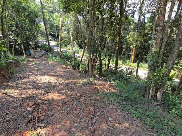 Casa 1 quarto e 1 banheiro, à venda, no bairro Estância Angelina em Suzano