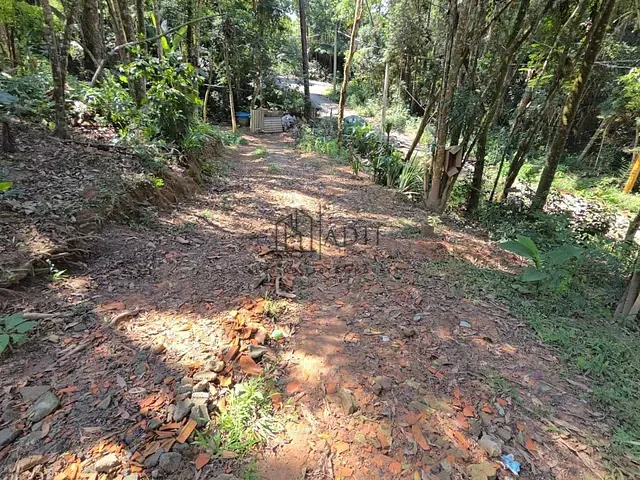 Casa 1 quarto e 1 banheiro, à venda, no bairro Estância Angelina em Suzano
