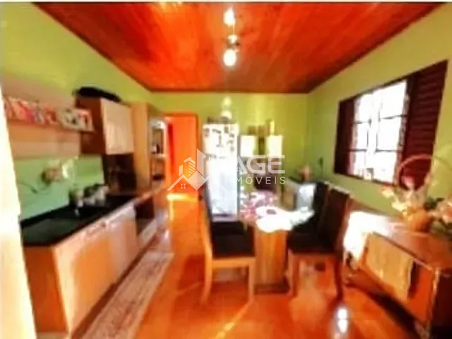Casa com 264m² 5 quartos e 2 banheiros, à venda, no bairro Cotrel em Erechim