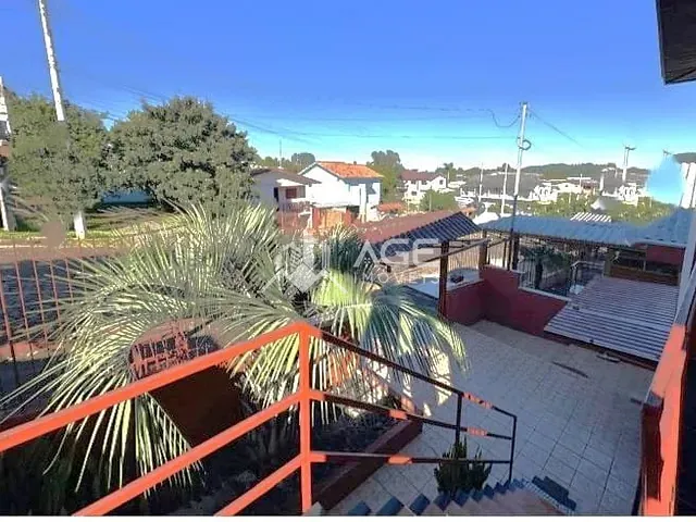 Casa com 264m² 5 quartos e 2 banheiros, à venda, no bairro Cotrel em Erechim