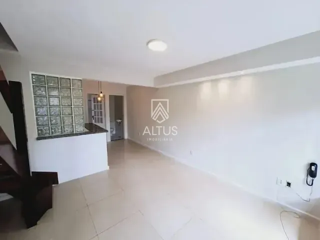 Casa 1 quarto e 1 banheiro, à venda, no bairro Armação em Salvador
