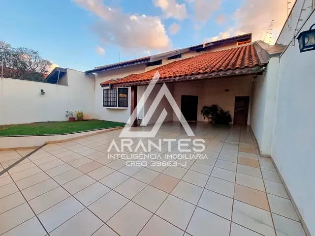 Casa 3 quartos e 3 banheiros, à venda, no bairro São José em Barretos