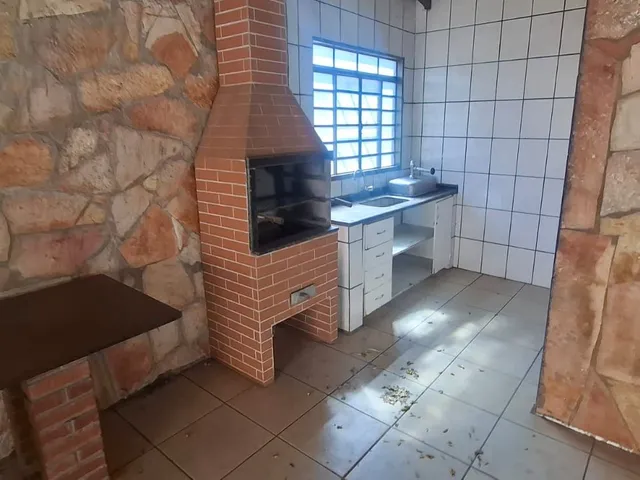 Casa com 425m² 3 quartos e 2 banheiros, à venda, no bairro Vila Aurora Oeste em Goiânia
