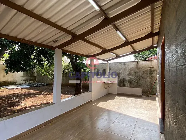 Casa 3 quartos e 2 banheiros, à venda, no bairro Cardoso em Aparecida de Goiânia