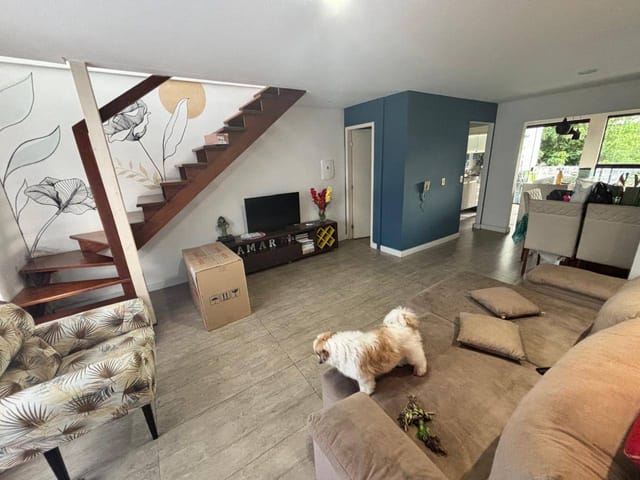Casa 2 quartos e 2 banheiros, à venda, no bairro Vila Caputera em Mogi das Cruzes