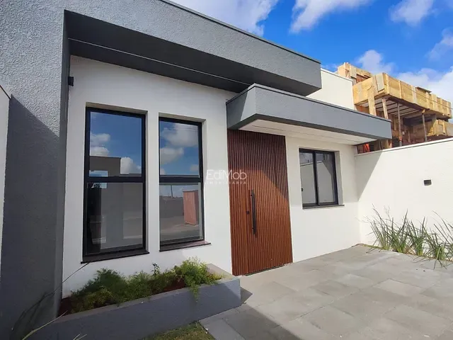 Casa 3 quartos e 2 banheiros, à venda, no bairro Brazmadeira em Cascavel