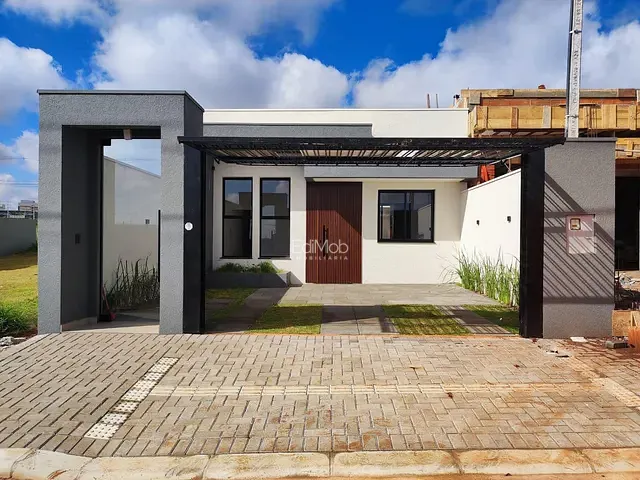 Casa 3 quartos e 2 banheiros, à venda, no bairro Brazmadeira em Cascavel