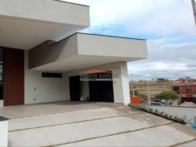 Casa com 200m² 3 quartos e 3 banheiros, à venda, no bairro Wanel Ville em Sorocaba