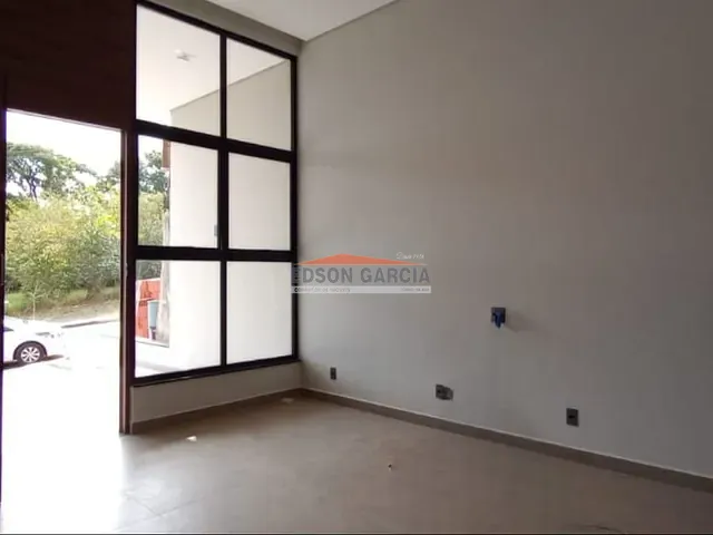 Casa com 200m² 3 quartos e 3 banheiros, à venda, no bairro Wanel Ville em Sorocaba