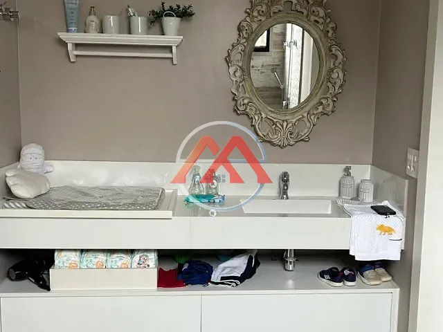 Casa 4 quartos e 2 banheiros, à venda, no bairro Alphaville em Santana de Parnaíba