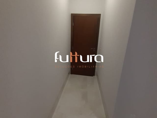 Casa com 406m² 3 quartos e 5 banheiros, à venda, no bairro Residencial Goiânia Golfe Clube em Goiânia