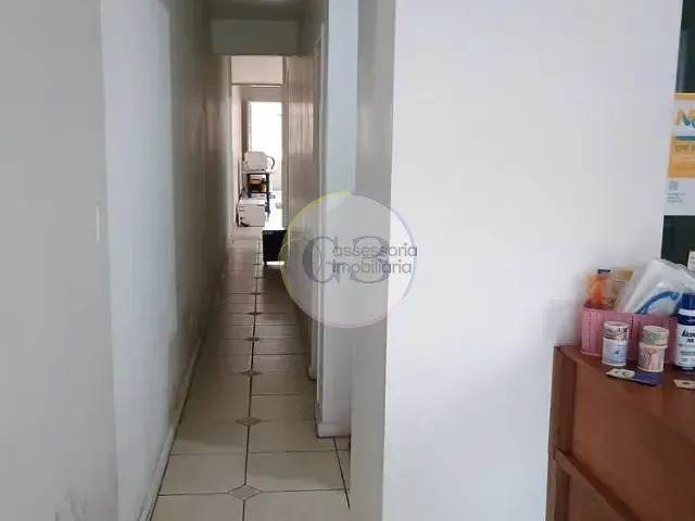 Casa 2 quartos e 2 banheiros, à venda, no bairro Centro em Pelotas