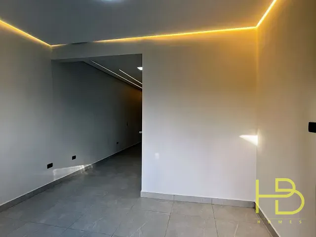 Casa 2 quartos e 2 banheiros, à venda, no bairro Jardim Itália em Sorocaba