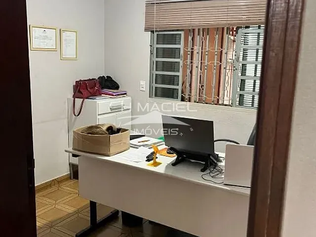 Casa com 300m² 2 quartos e 1 banheiro, à venda, no bairro Vila Inema em Hortolândia