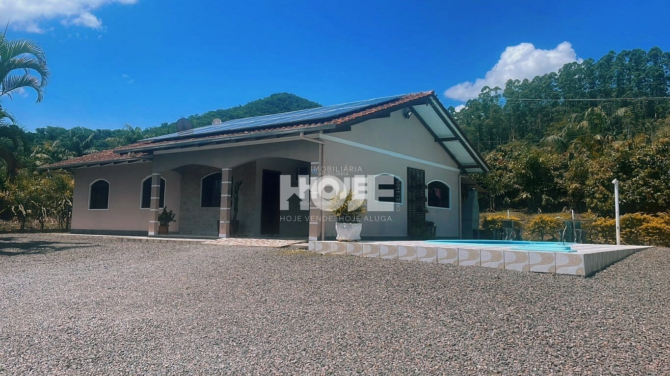 Casa a Venda no Bairro Rio Morto, na cidade de Rodeio - SC. - foto 1