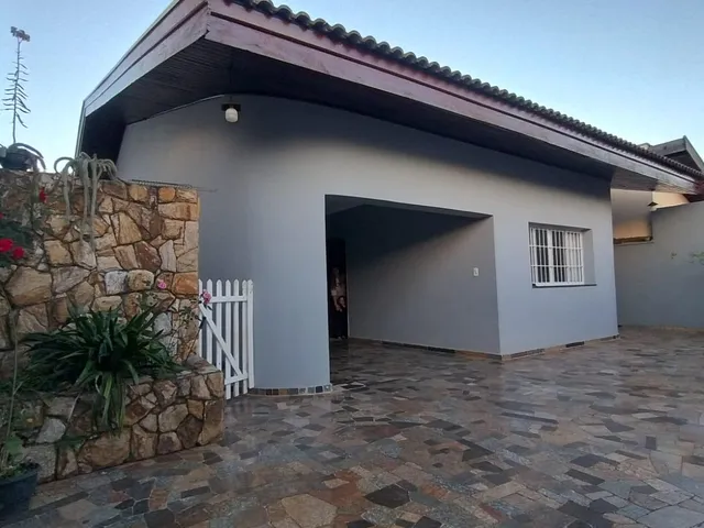 Casa 3 quartos e 1 banheiro, à venda, no bairro Vila Israel em Americana