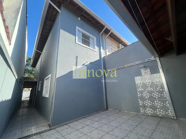 Casa 3 quartos e 3 banheiros, à venda, no bairro Jardim Jaqueira em Caraguatatuba