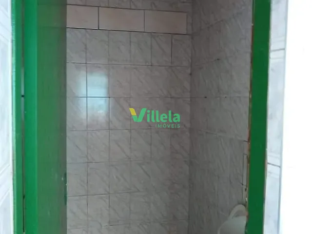 Casa 2 quartos e 5 banheiros, à venda, no bairro Vila Itaquassu em Itaquaquecetuba