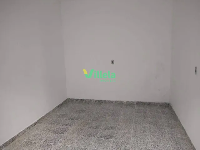 Casa 2 quartos e 5 banheiros, à venda, no bairro Vila Itaquassu em Itaquaquecetuba