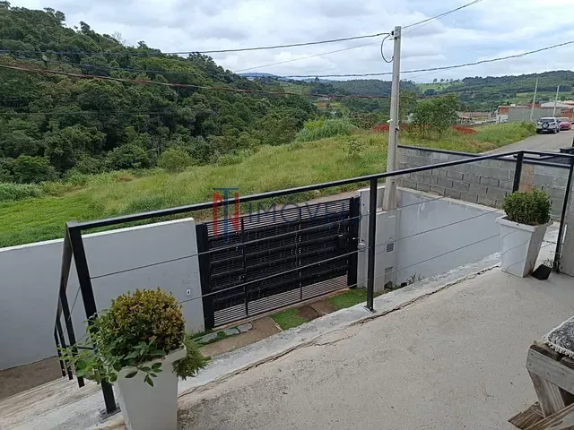 Casa com 211m² 2 quartos e 2 banheiros, à venda ou para alugar, no bairro Lamismar II em Bom Jesus dos Perdões