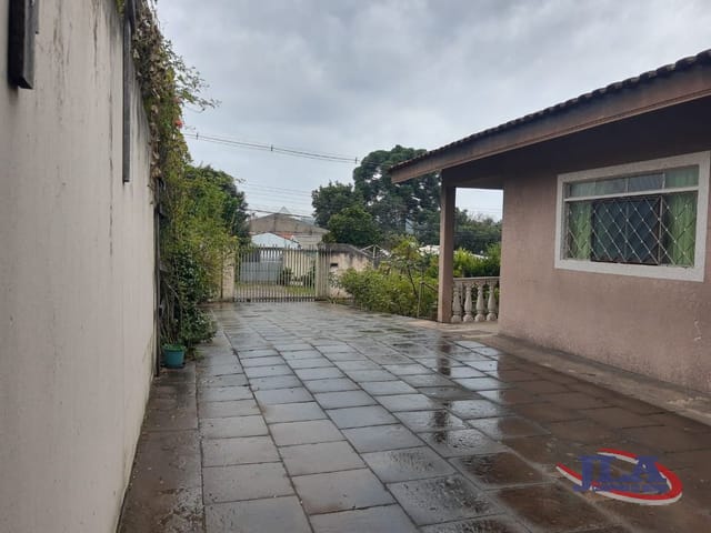 Casa com 454m² 5 quartos e 3 banheiros, à venda, no bairro Boa Vista em Curitiba